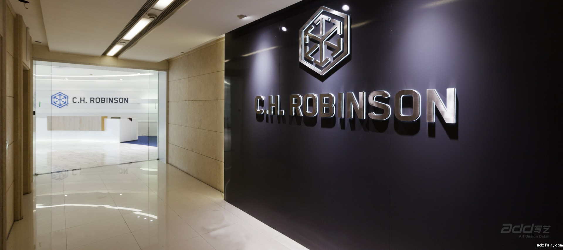 罗宾逊全球物流办公室装修-电梯厅-pc