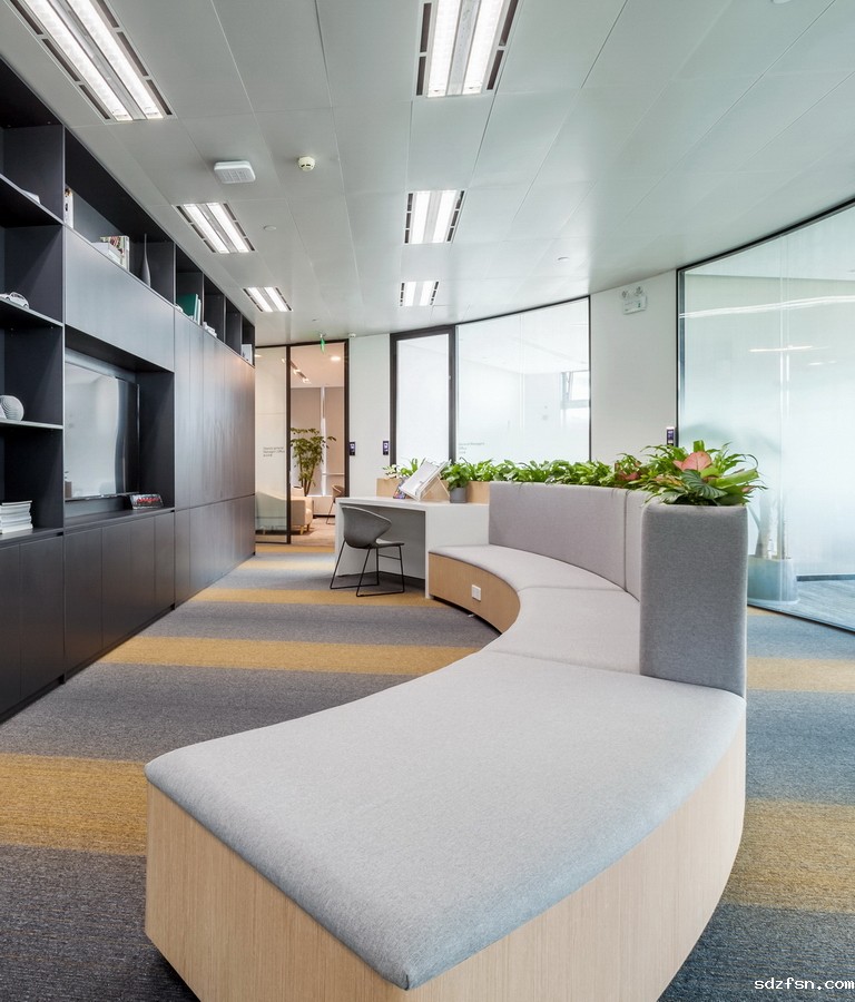 极度智慧办公室装修-走道-pc