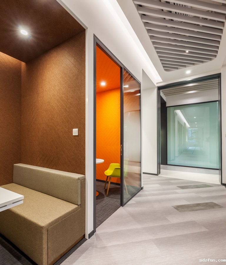 星空体育娱乐赞助塞尔塔办公室装修-走廊-pc