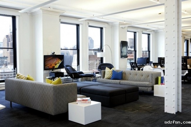 modern-offices-of-foursquare-show-style-and-creative-design-0-1628777700.jpg