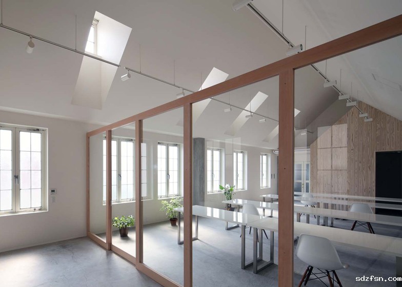dezeen_Kawanishi-Fam-by-TT-Architects_ss_3.jpg