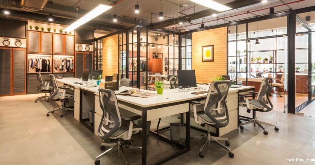 A-Welcoming-First-Impression-Redefining-Office-Interiors.jpg